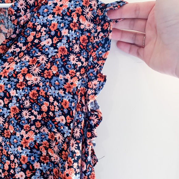 🖤 Universal Thread Tank Top / medium - Picture 3 of 3